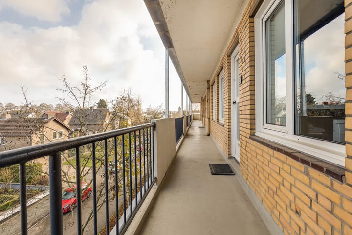 Photo 14 of Irenestraat 50