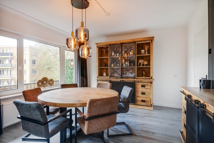 Photo 19 of Irenestraat 50