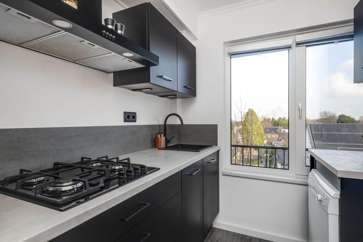 Photo 24 of Irenestraat 50