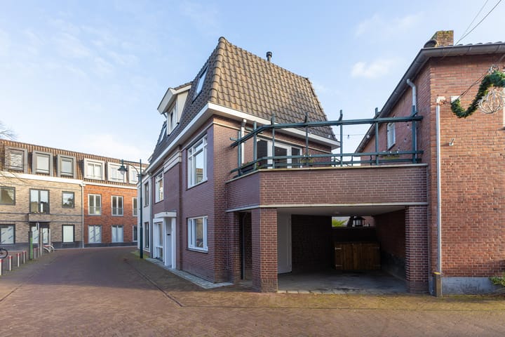 Photo 36 of Lievelderstraat 1