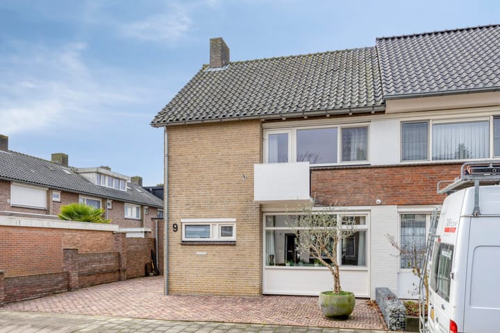 Photo 36 of Salmstraat 9