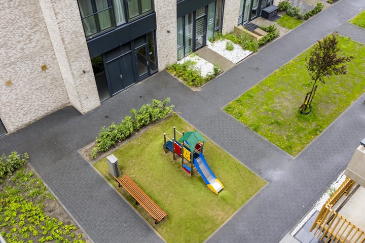 Photo 15 of 1e Lulofsdwarsstraat 12-B