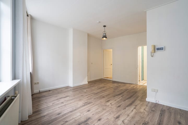 Photo 7 of Zusterstraat 1