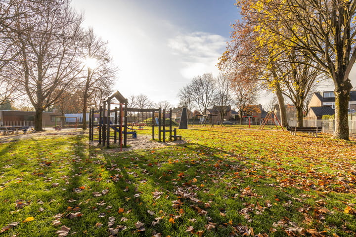 Foto 34 van Brederodestraat 19