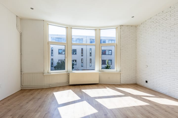 Photo 3 of Baroniestraat 24-A