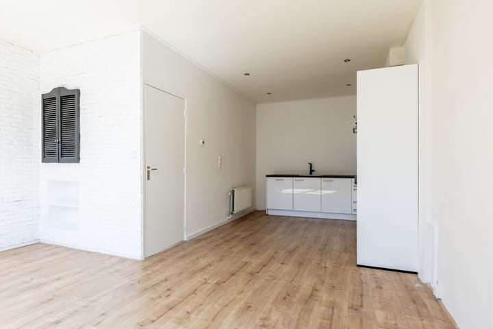 Photo 4 of Baroniestraat 24-A