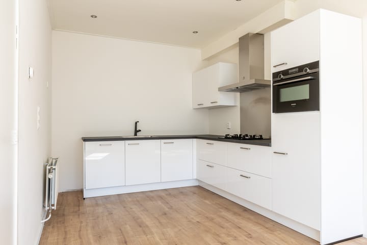 Photo 5 of Baroniestraat 24-A