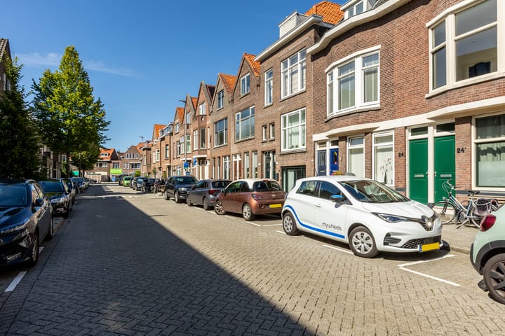 Photo 27 of Baroniestraat 24-A