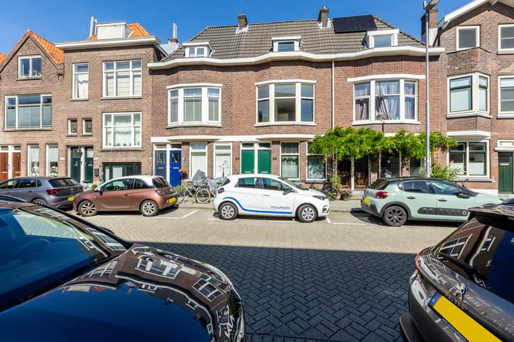 Photo 28 of Baroniestraat 24-A
