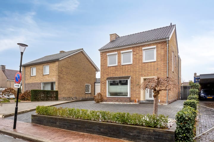 Photo 37 of Kerkstraat 24