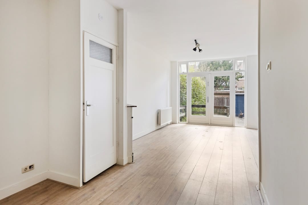 Foto 2 van Luzacstraat 11-B