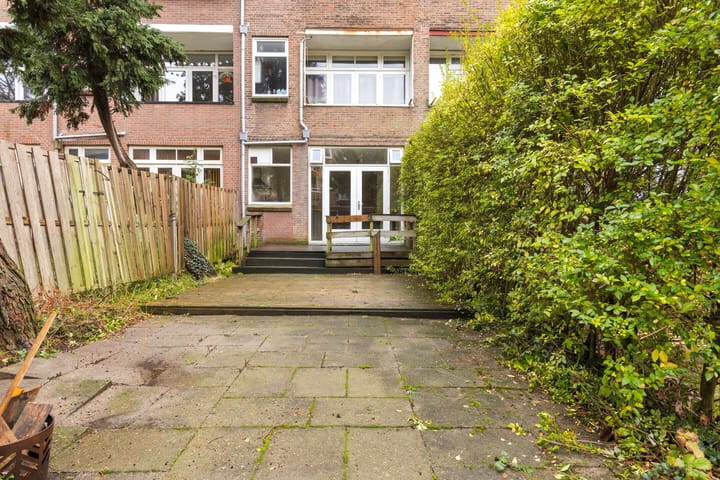 Photo 3 of Luzacstraat 11-B