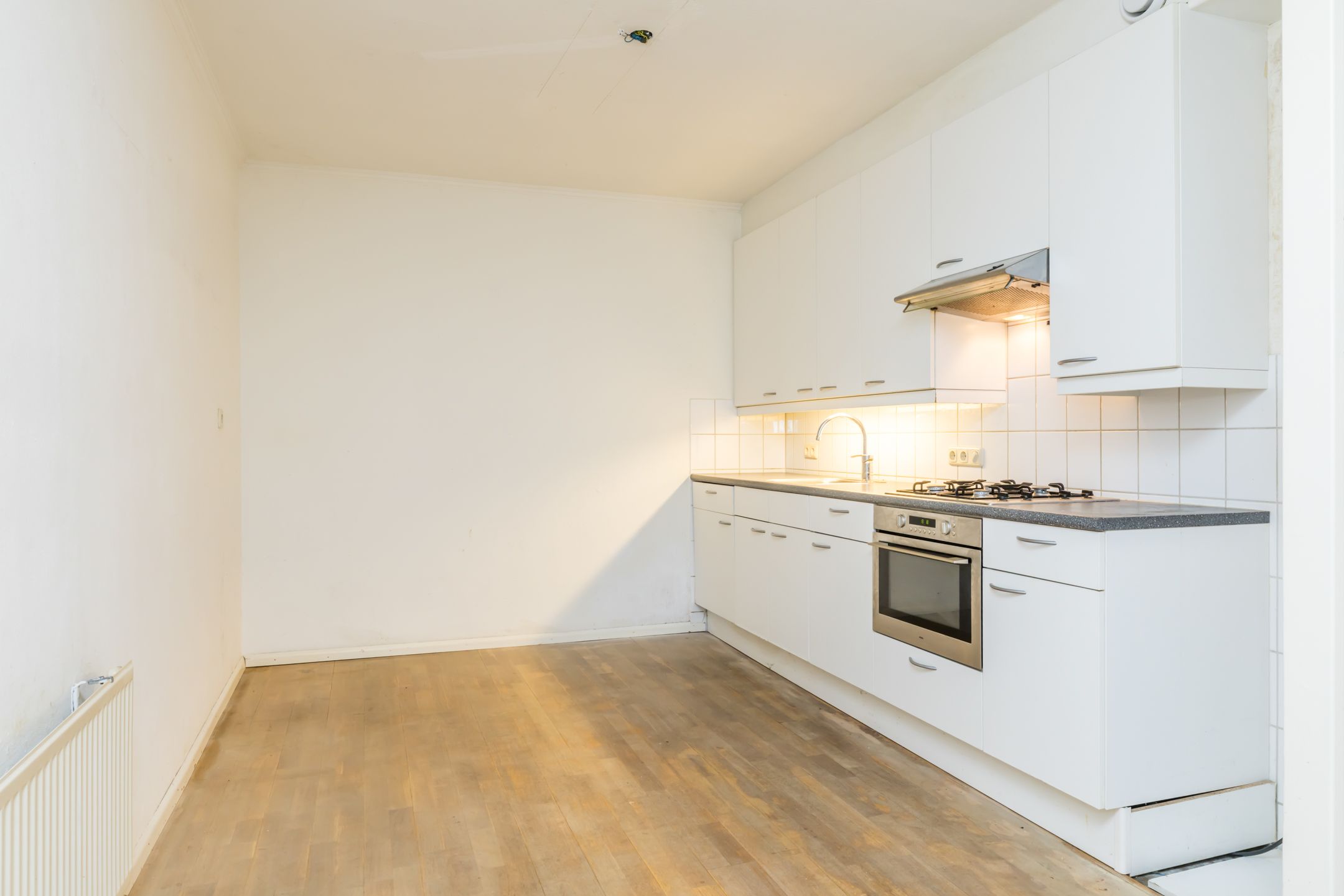 Photo 6 of Pompenstraat 16-B