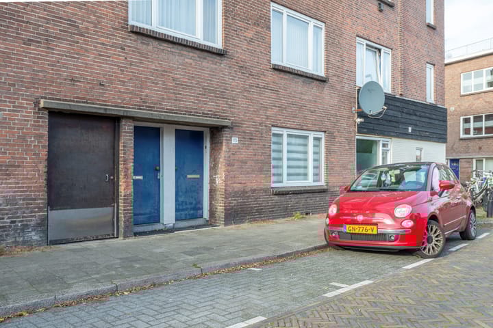 Photo 3 of Paramaribostraat 115