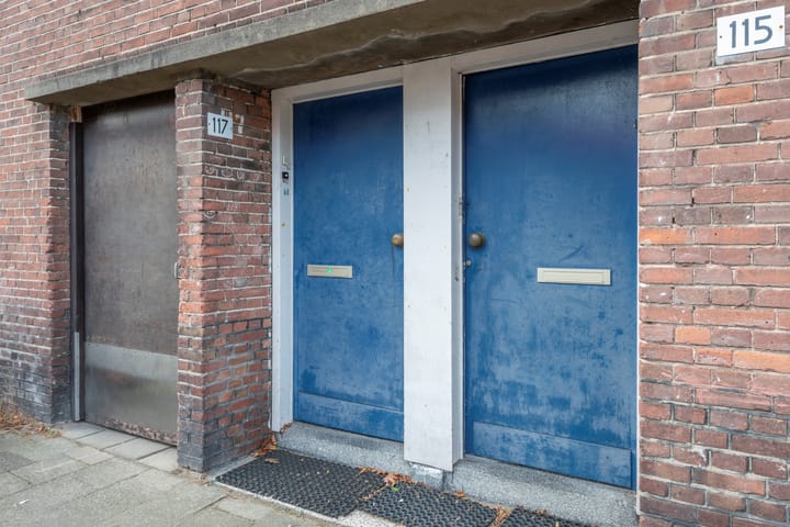 Photo 16 of Paramaribostraat 115