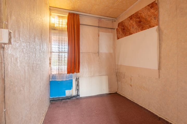 Photo 21 of Paramaribostraat 115