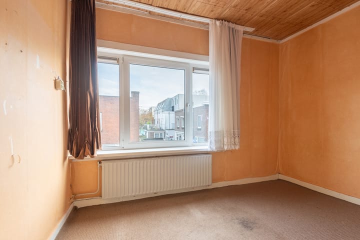 Photo 26 of Paramaribostraat 115