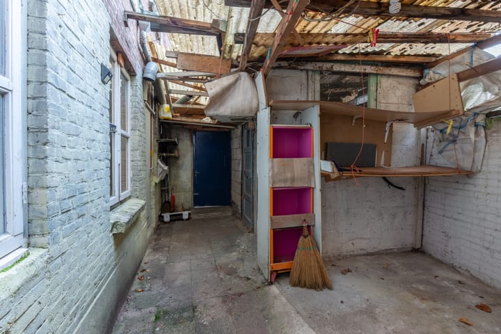 Photo 46 of Paramaribostraat 115