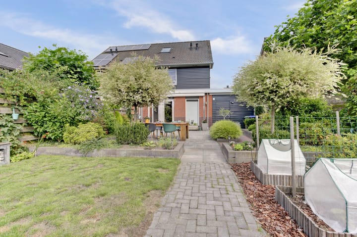 Foto 32 van Magnusstraat 7