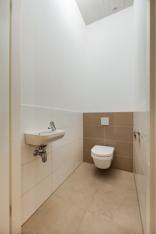 Photo 27 of Surinamepad 122