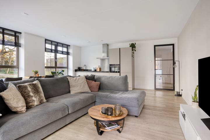 Foto 9 van Monseigneur van Leeuwenlaan 7-C