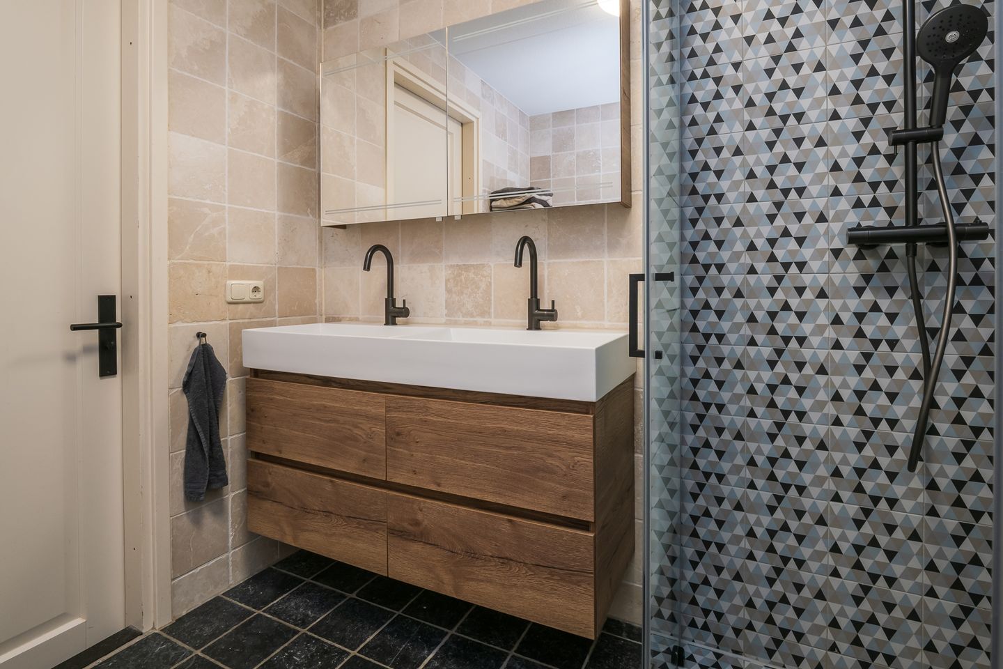 Photo 34 of Jacob de Jonghstraat 27