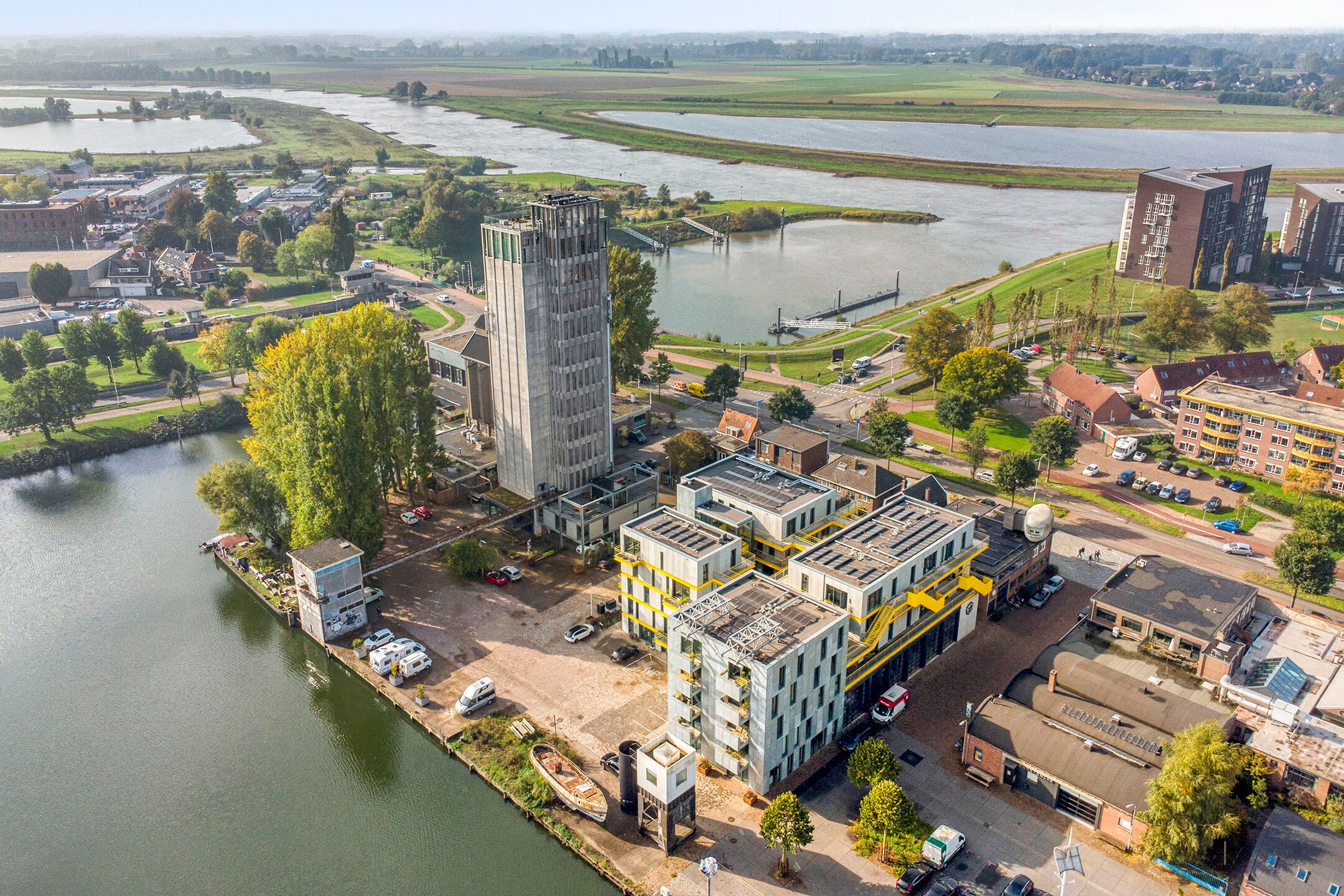 Photo 3 of Zuiderzeestraat 57