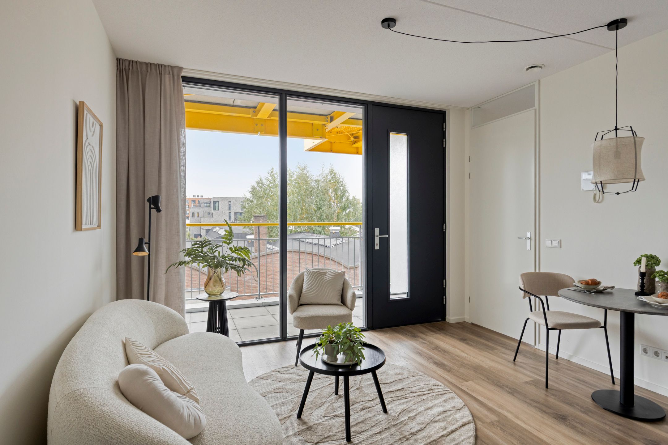 Photo 12 of Zuiderzeestraat 57