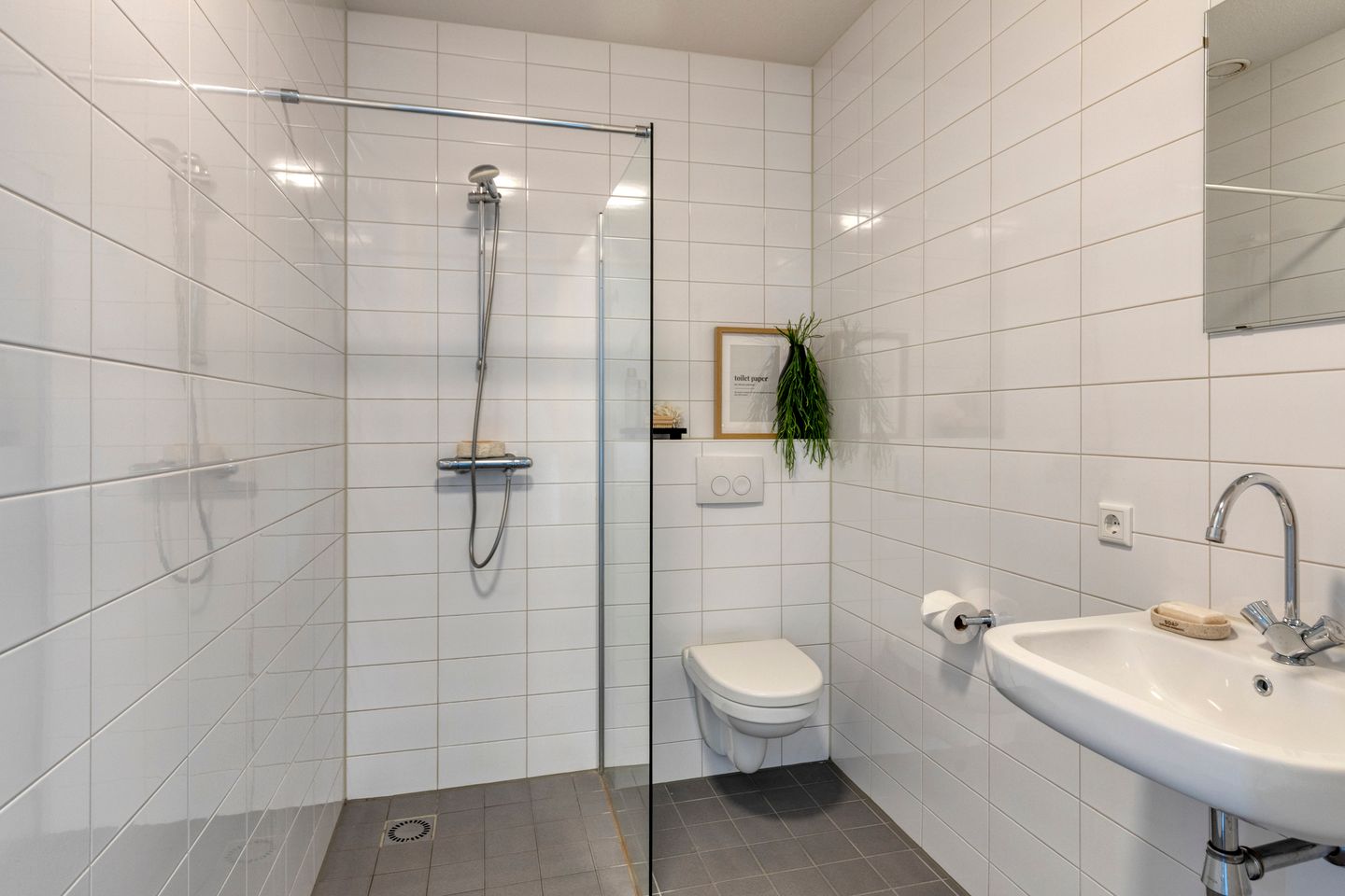 Photo 25 of Zuiderzeestraat 57