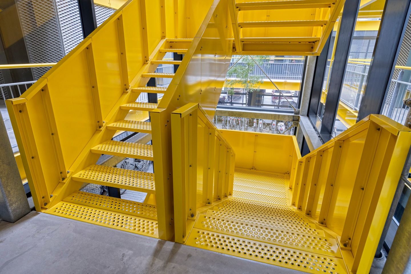 Photo 5 of Zuiderzeestraat 57