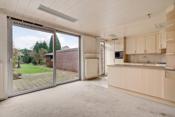 Photo 17 of Emmastraat 17