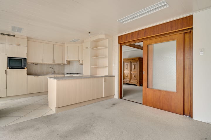 Photo 22 of Emmastraat 17