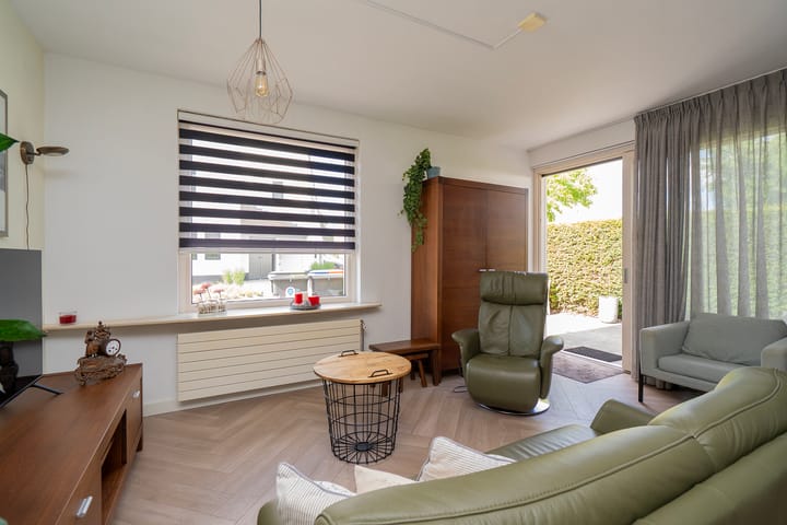 Photo 18 of Middelgraaf 22