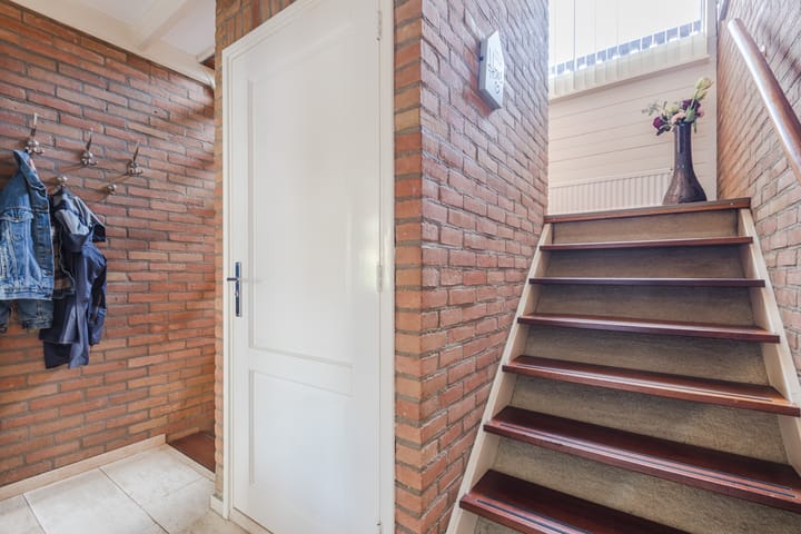 Photo 19 of Sint Maartenstraat 37