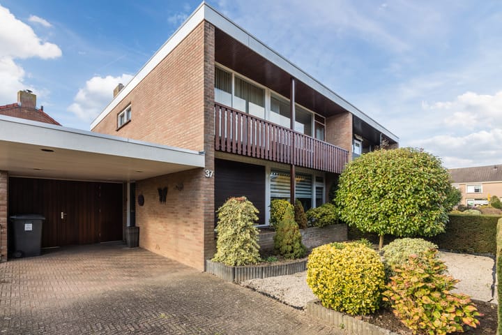 Photo 7 of Sint Maartenstraat 37