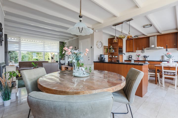 Photo 12 of Sint Maartenstraat 37