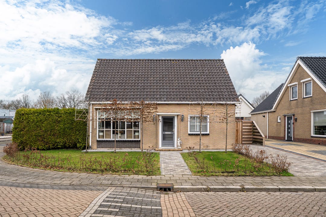 Foto 1 van Schoolstraat 2