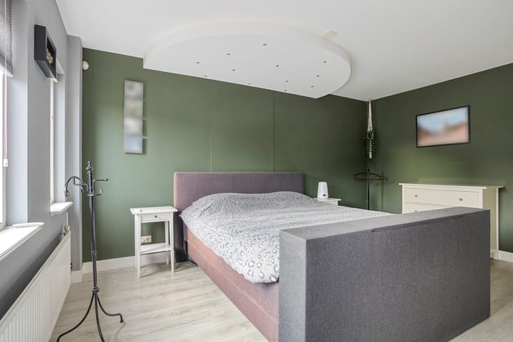 Foto 18 van Paardebloemweg 2