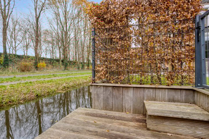 Foto 31 van Paardebloemweg 2