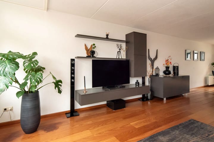 Foto 6 van Steenanjer 11