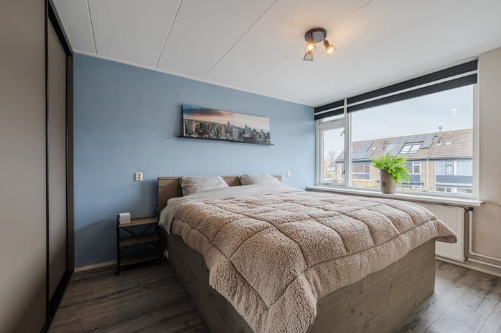 Photo 2 of Irisstraat 5