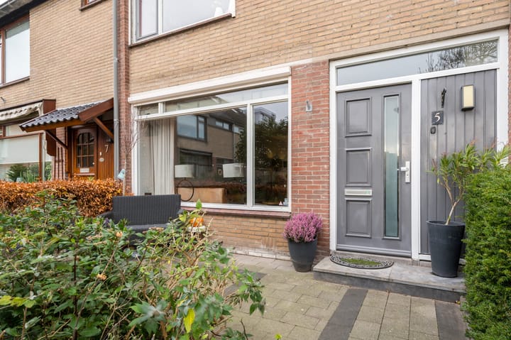 Photo 7 of Irisstraat 5