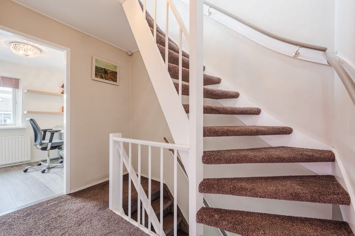 Photo 31 of Irisstraat 5