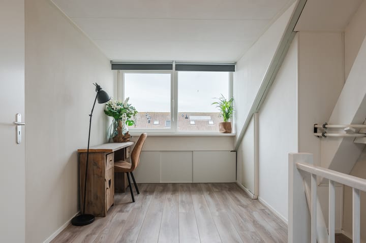 Photo 34 of Irisstraat 5