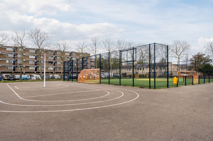 Photo 40 of Irisstraat 5