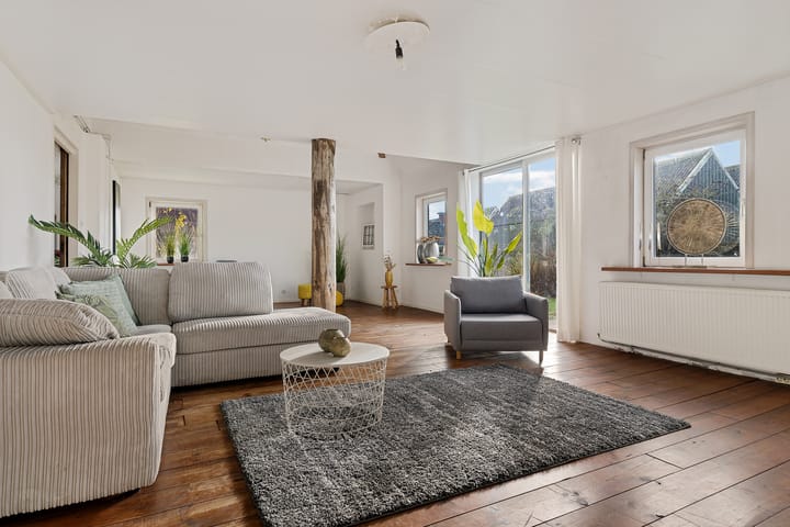 Photo 18 of Hoofdstraat 20