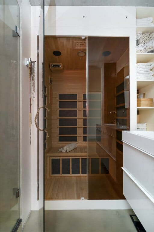 Photo 24 of Haparandaweg 976