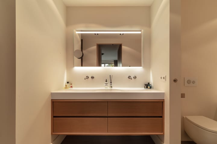 Photo 28 of De Klencke 87-A