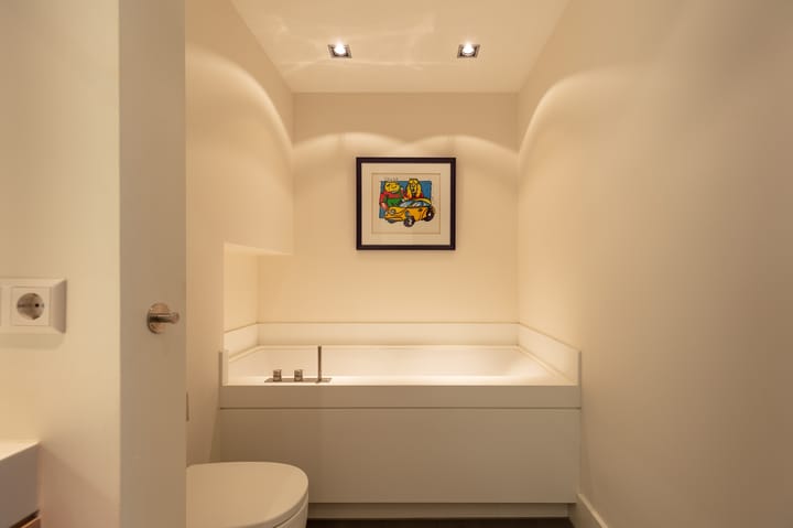 Photo 30 of De Klencke 87-A