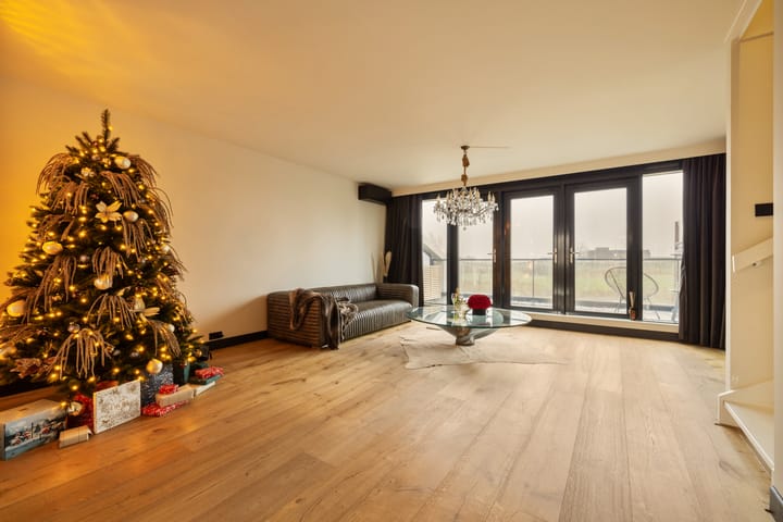 Foto 30 van W. Oudshoornstraat 6